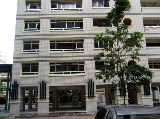 Blk 240 Pasir Ris Street 21 (Pasir Ris), HDB Executive #133182